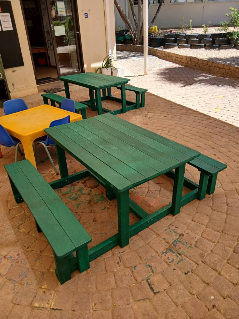 6 Seater Jumbo Toddler Picnic Table