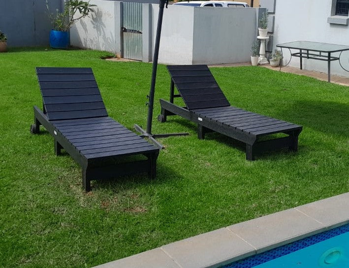 Pool Lounger With 3 Backrest Settings