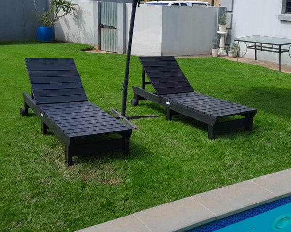 Pool Lounger With 3 Backrest Settings