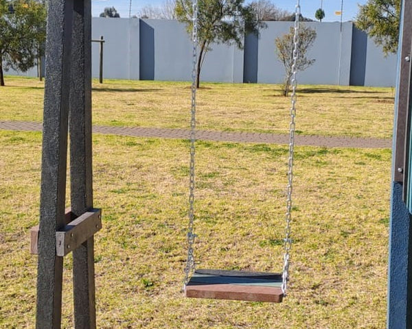 Single Seater Swing