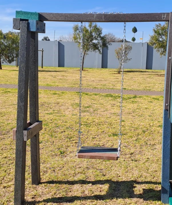 Single Seater Swing